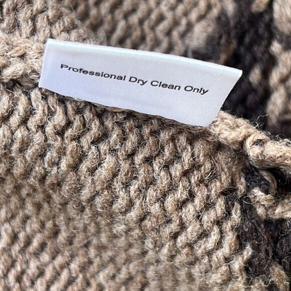 J. Peterman Men’s 100% Lambswool Cardigan Southwest Brown Wooden Toggles Large - Picture 6 of 10